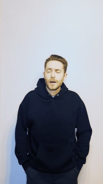 Максим Сентяков - Звёзды бегут с фонарями… (стихотворение)