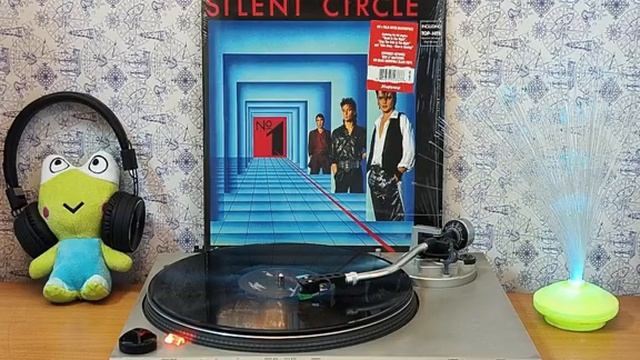 Silent Circle -Touch In The Night
