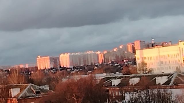 Вечерний вид из окна.