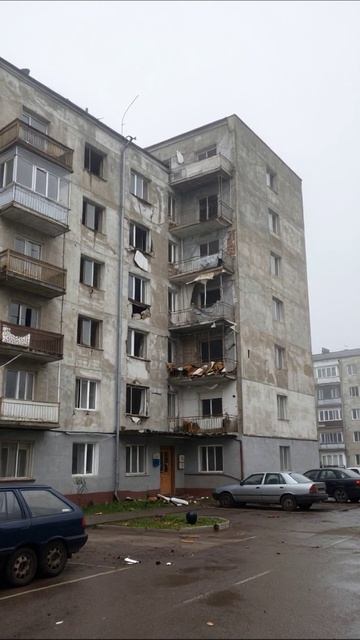 Призрак былого: заброшенные дома и потерянные мечты #разрушение #этимология #жизнь