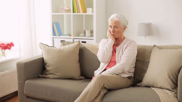 6 признаков, что имплант под угрозой! #зубнойимплант, #периимплантит, #воспалениедесен, #стоматолог