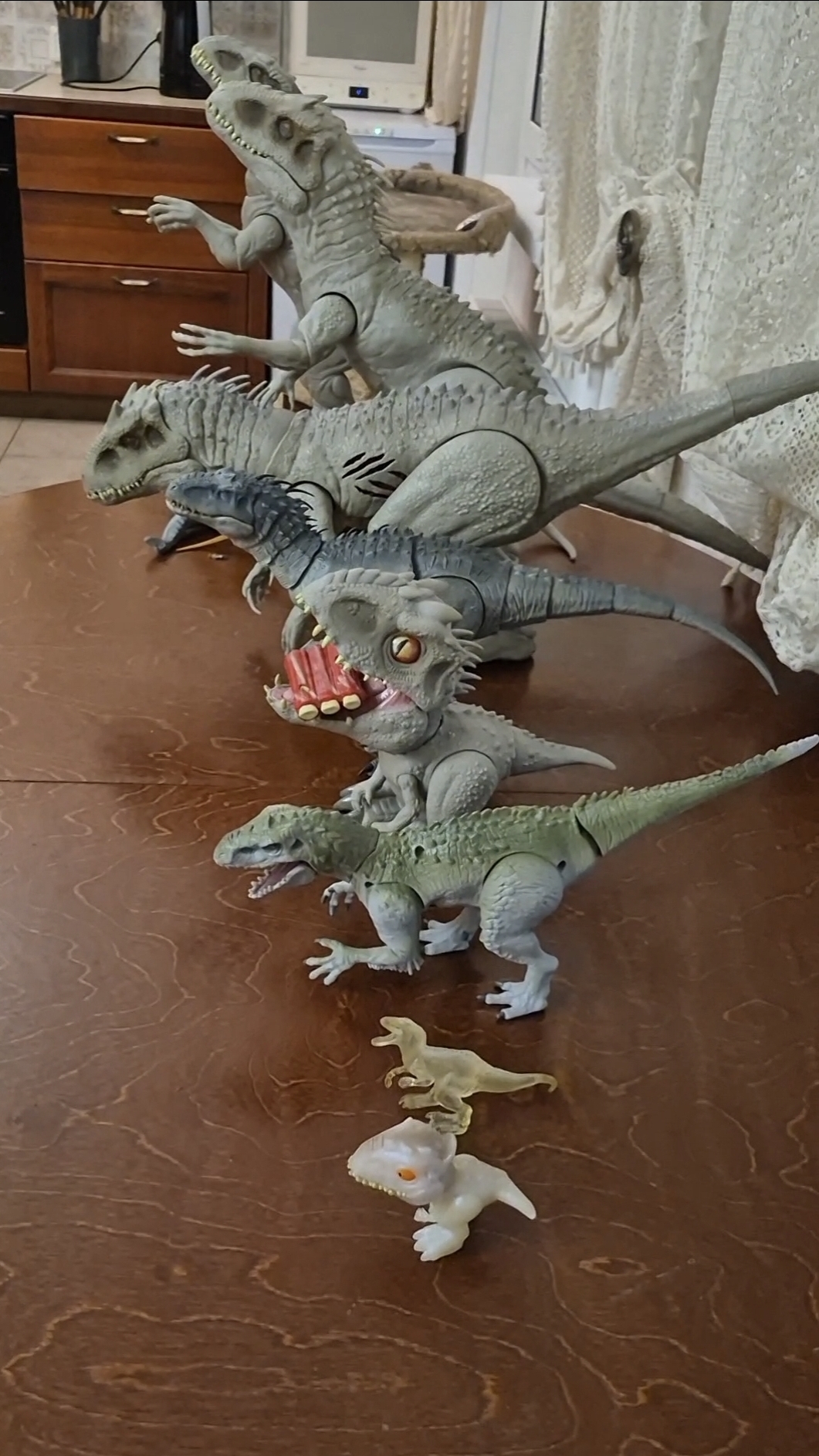 Эволюция Индоминуса рекс #динозавр #мирюрскогопериода #jurassicworld #mattel