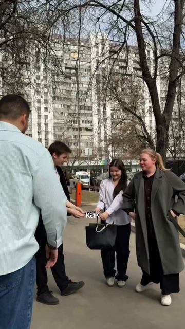 А вы бы смогли порвать плёнку за одну минуту? 👾