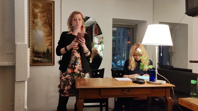 Янина Желток и Зарина Карлович читают свою прозу