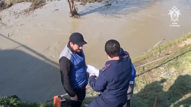 Двое детей погибли при перевозке людей в Дагестане