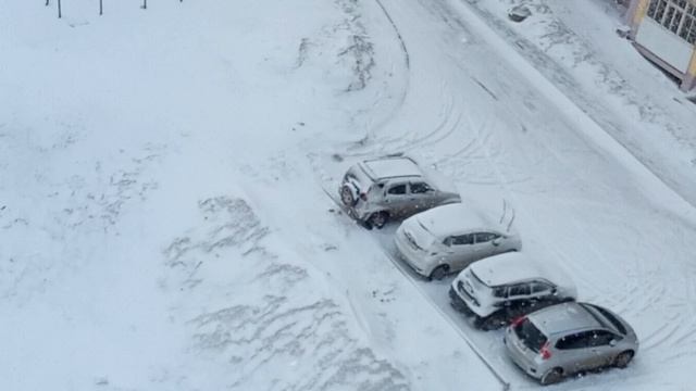 7 АПРЕЛЯ 2026 г.  А В АМУРСКЕ ОПЯТЬ ЗИМА....