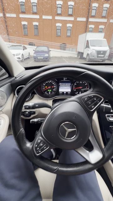 Mercedes C Klass автопарковка