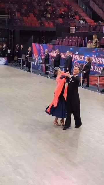 Чемпионат России по спортивным бальным танцам 2026. Сеньоры 1.10 танцев. Финал. Фокстрот.