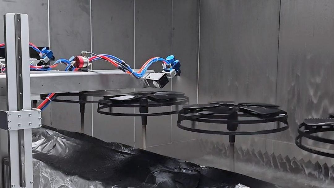 В чем преимущества интеллектуальной линии нанесения покрытий по сравнению с традиционной?