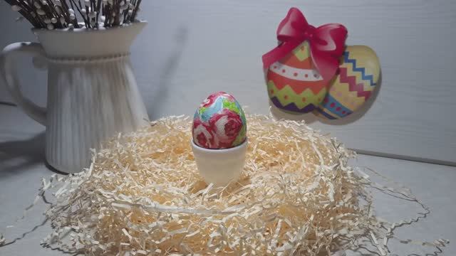 Декупаж пасхальных яиц при помощи салфеток и белка!😍😍😍