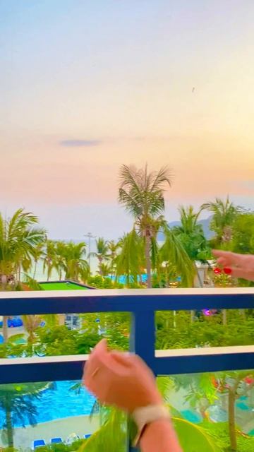 Вид с балкона 😍 Пошли со мной