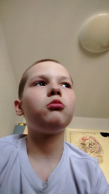 трек не мешает выйдет 7 апреля в 16:00 по сельскому времени