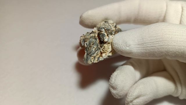 Агат серый жеода миниатюрная. Бразилия.