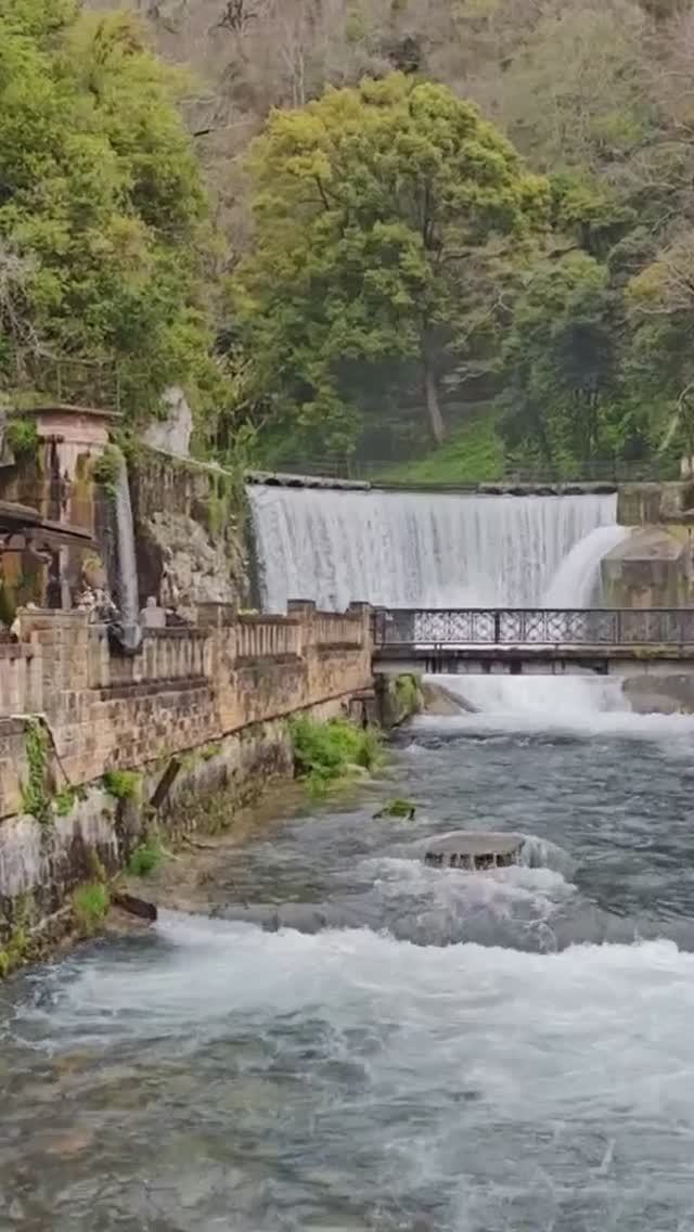 Абхазия, обстановка и атмосфера сегодня утром у Новоафонского водопада (7 апреля, ВЕСНА-2026)