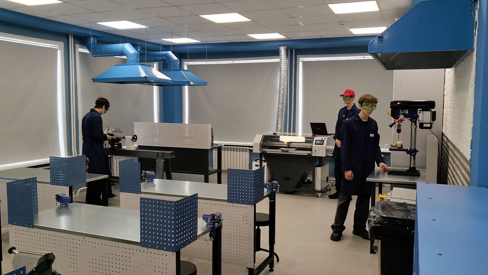 РУСАЛ продолжает системную работу по созданию образовательных пространств в школах Ачинского округа