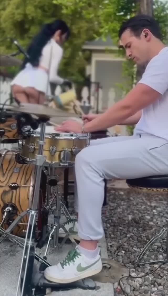 Ядрёны ягодицепсы №77