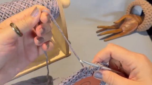 Корзинка круглая крючком узором 