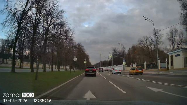 Kia Rio опасное вождение, разметка
Москва, ул. Косыгин
55.723927, 37.534498