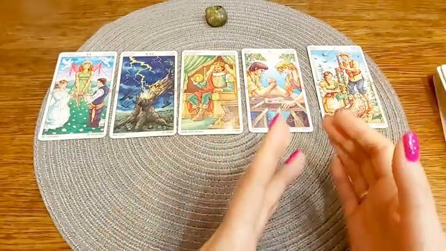 Кто скрывается под маской Гадание таро