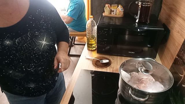 Готовим окорочка с болгарским перцем.🫑