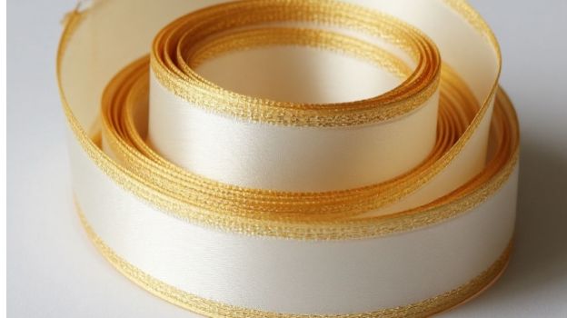 Просто и быстро. Красивый бантик для волос