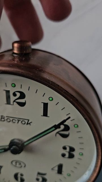 Время не ждёт и не прощает ни одного потерянного мгновения