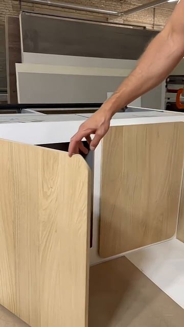 Важ муж так точно не сделает #interiordesign #wood #дизайнгостиной #interior #кухонныедверцы #home