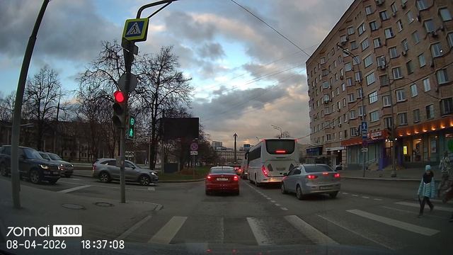 Mitsubishi Lancer Р213УВ797
Проехал на красный, не пропустил пешеходов