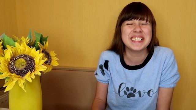 Кто ПУХЛЫЙ КРОЛИК? Мама или Полина? Попробуй не засмеяться!