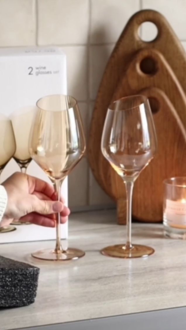 Что подарить? Артикул на Яндекс Маркете YM10317015