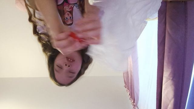 Пробуем конфеты.mp4