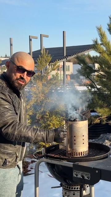 Помощник в розжиге углей.