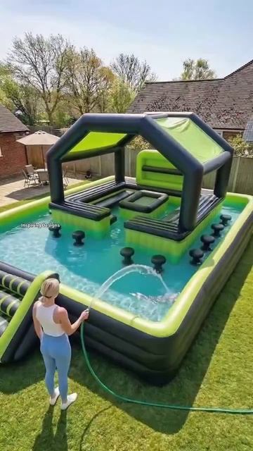 Временная архитектура для жарких выходных