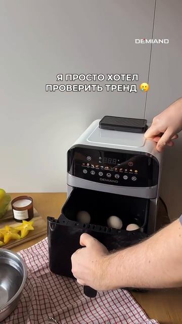 Красим яйца на Пасху с помощью пены для бритья