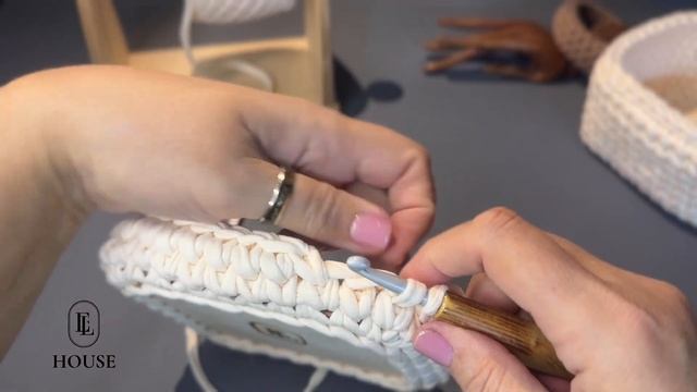 2 часть: Вязание корзинки.