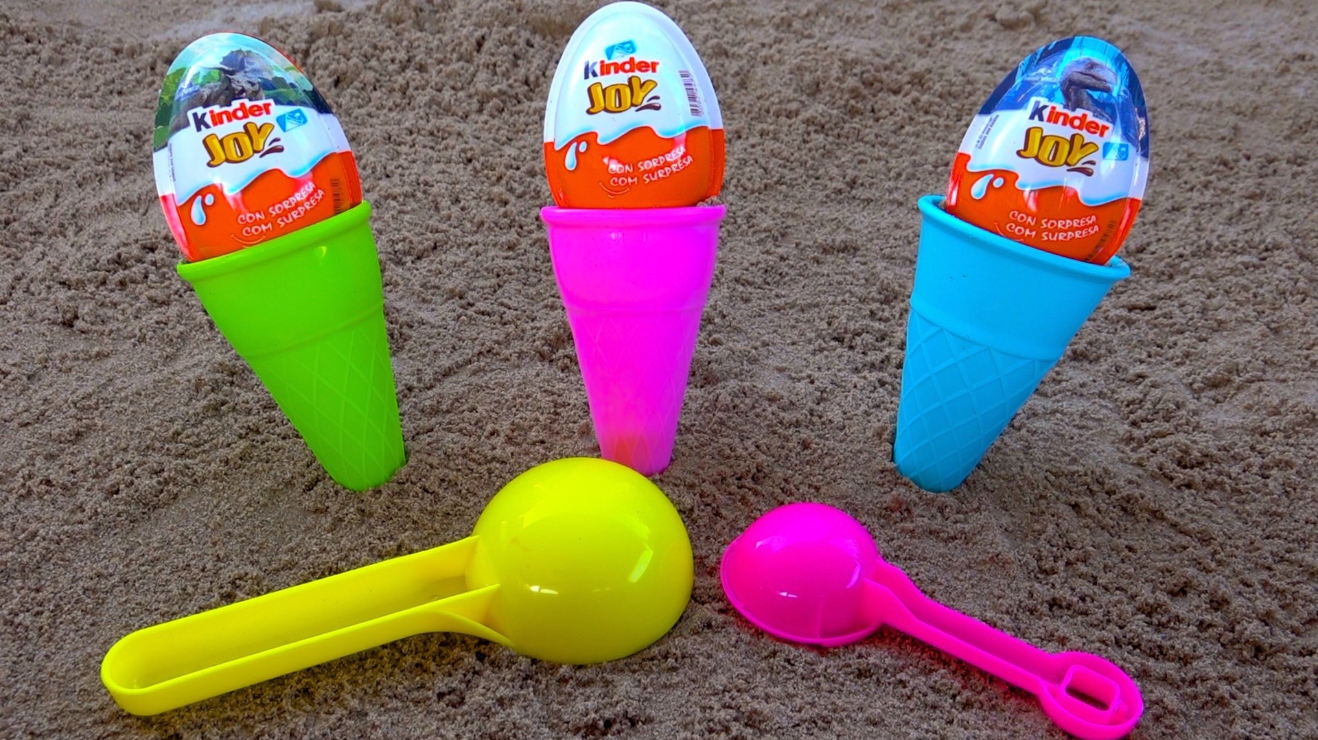 Игрушки Киндер Сюрпризы и Свинка Пеппа и Динозавры | Мультики для для детей и Песенки для малышей