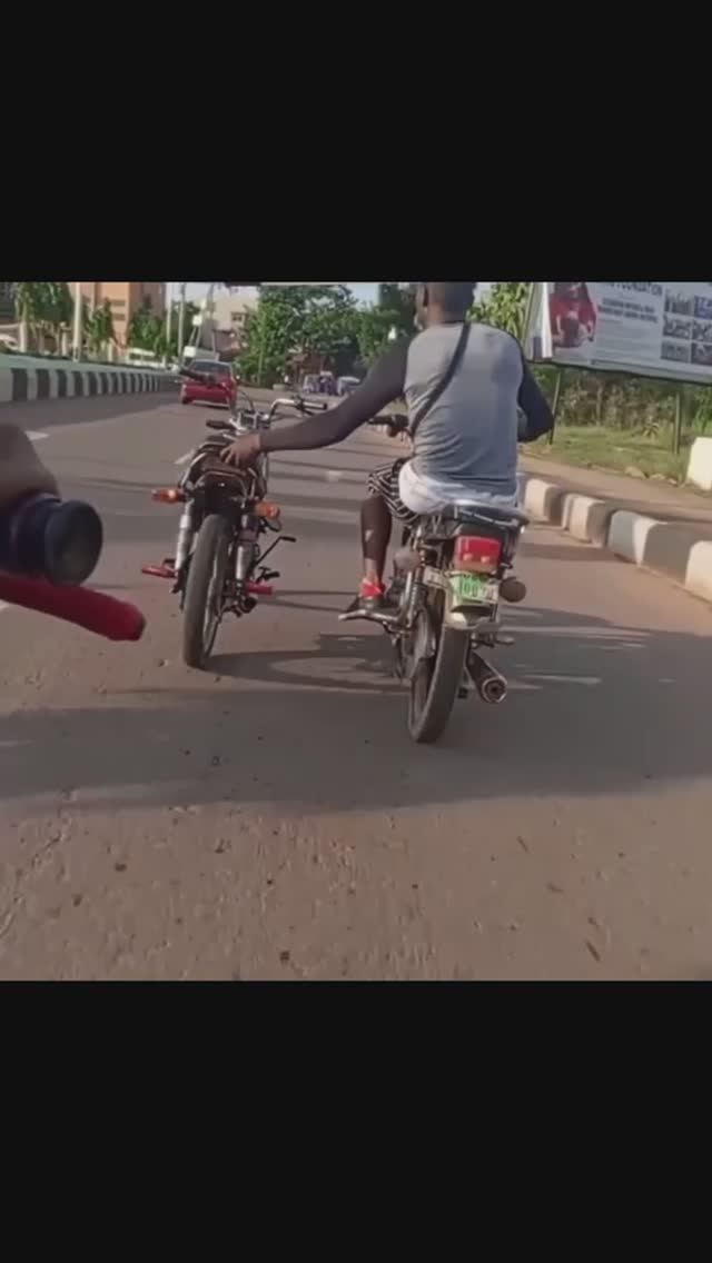 Буксировка мотоцикла  без водителя / Towing A Motorcycle Without A Driver