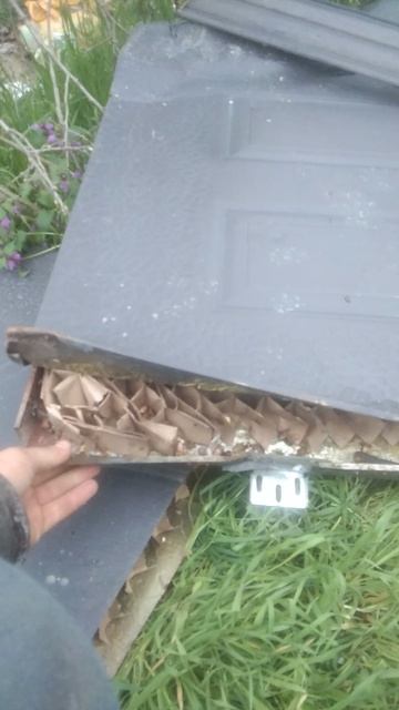 Хорошая дверь была когда то !!!