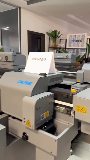 Сегодня мы отправляем очередную партию уф принтеров LinkPrint FB690E свои владельцам.