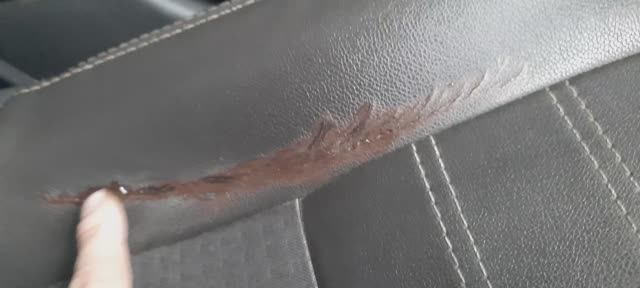 Ремонт трещин на коже сидений
