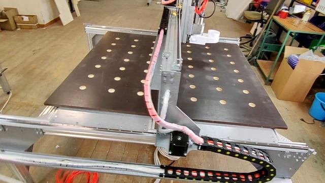 Обзор фрезерного станка Ф-2 для производства фасадных термопанелей