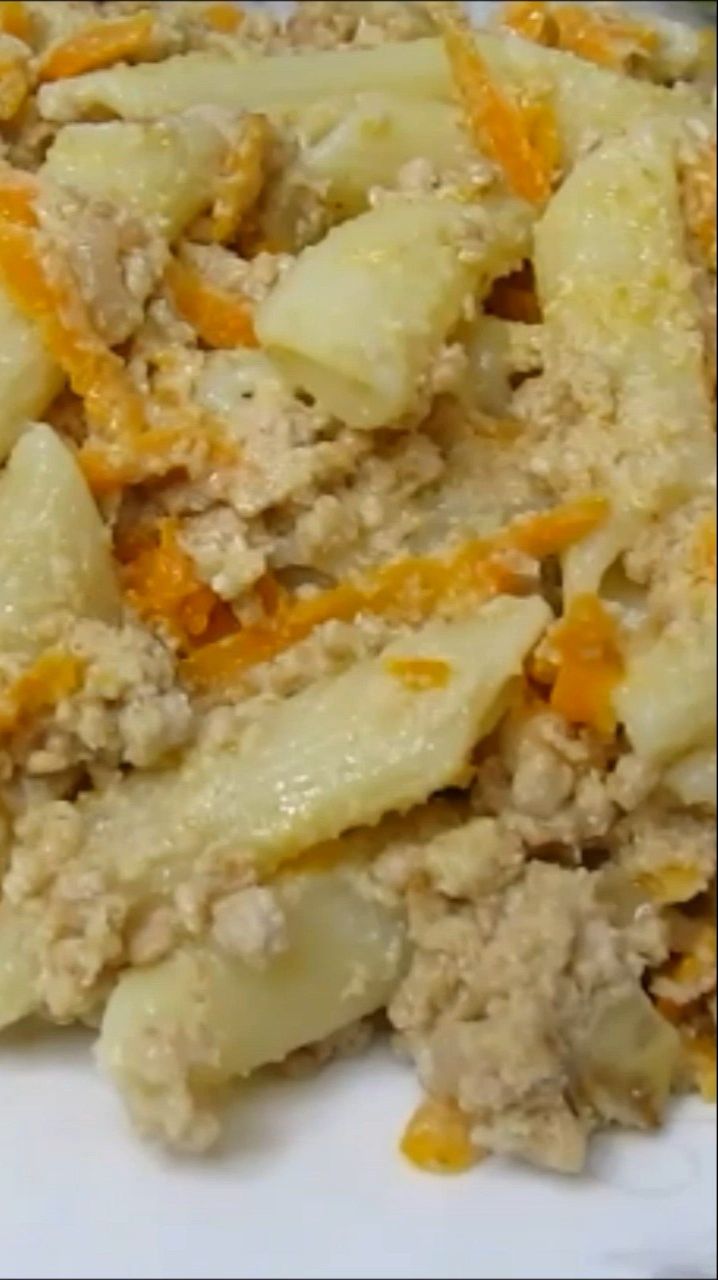 Сегодня готовлю самое сочные  макароны по-флотски. Ну ты и придумала, скажите вы! Да, они такие!