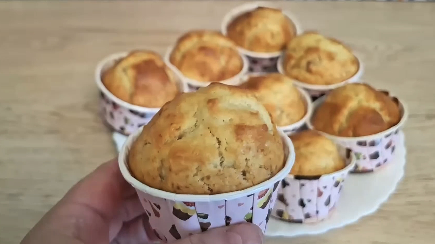 Кексы на молоке с яблоками 5 минут!