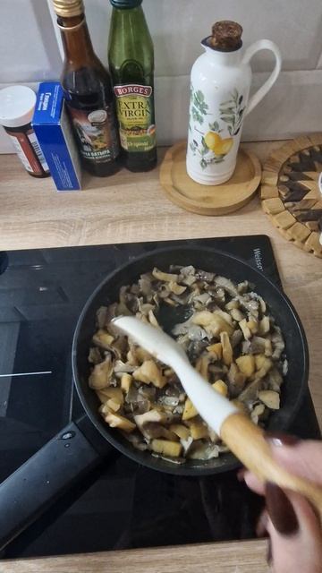 Шла вторая неделя ремонта...