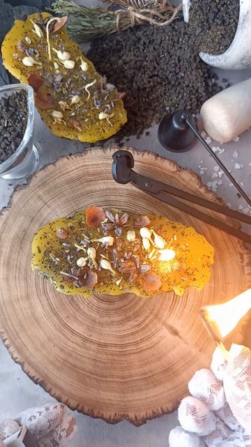 очищающая свеча с четверговой солью