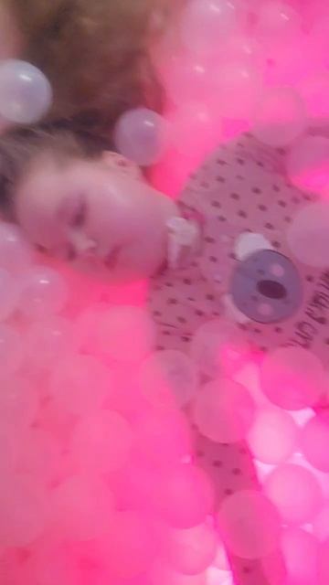 больничка не только для лечения 😌 пожно и поиграться, побаловаться 😉💪👸🙂#евасма1 #папасаша #вбол