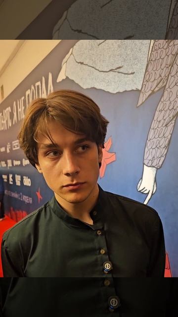 Алексей Онежен, озвучивший героя «В Хогвартс я не попал» Иону Сафонова, рассказал о миссии проекта