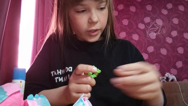 бананчик из резинок.