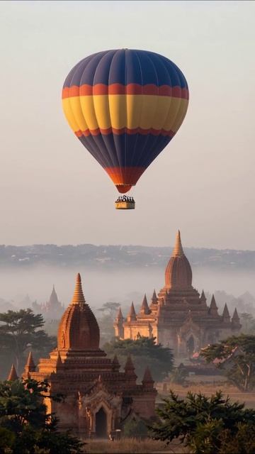 Полёт на воздушном шаре над древними храмами Багана #воздушныешара #Баган #приключения