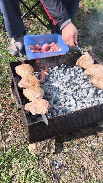 Начинаем жарить шашлыки